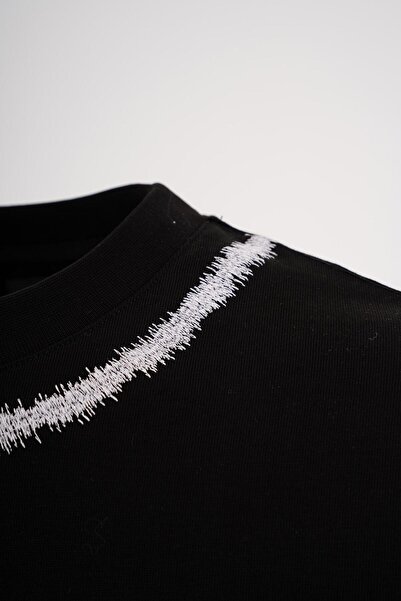 Machinist Ανδρικό μπλουζάκι με τεχνική κεντημένη σχεδίαση ζιγ-ζαγ, oversize, μαύρο