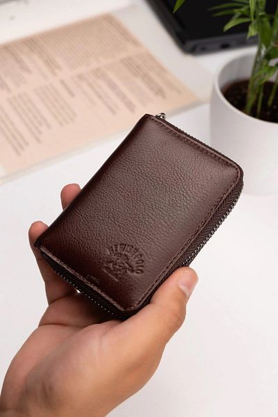 Newish Polo Мъжки кожен портфейл в цвят каки и поставка за карти