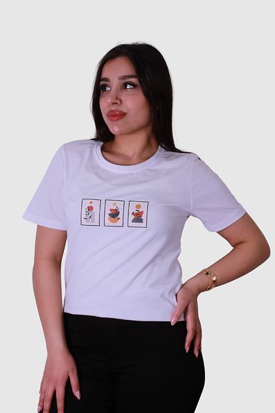 trender 3 Table White Women's T-Shirt