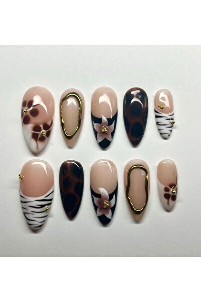 Violet nails French takma tırnak