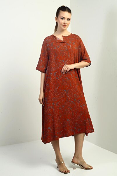 By Saygı Дамска рокля с шал и шарка, голям размер