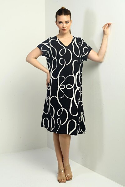 By Saygı Women's V-Neck Oversize Patterned Dress