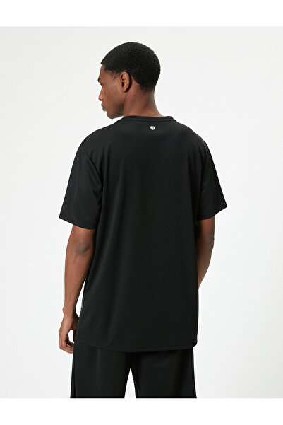 Koton Spor Tişört Slogan Baskılı Renk Bloklu Bisiklet Yaka