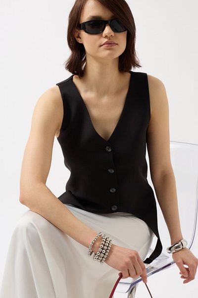 KAZAK    Belt Detail V-Neck Vest