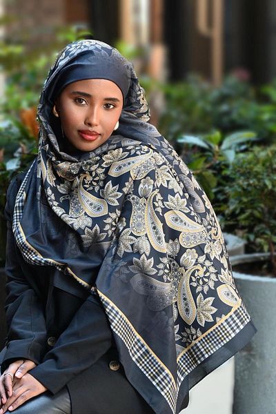 Pull Scarfs Ethnic Vual Mousse Pattern Shawl - Gold