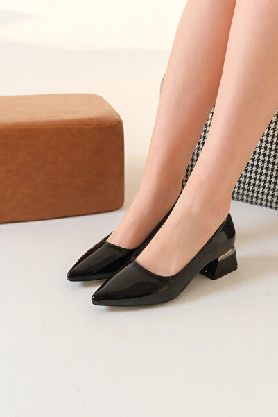 BAKGİY Siyah Rugan Kadın Düz Klasik Kalın Topuklu Ayakkabı BG1001-119-0008