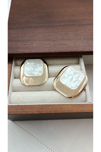 Jerie Gold Rectangular Plate Mother of Pearl Detailed Earrings