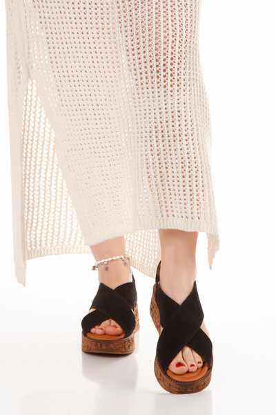 PASSAGE SHOES صندل نسائي ذو قيمة حقيقية Hatemi 6313 باللون الأسود