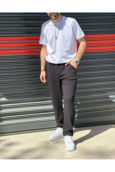DWN WEAR Elastic Waistband Crepe Fabric Black Trousers - Owersize T-Shirt Combination