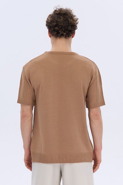 İLKCET MODA Ανδρικό πλεκτό μπλουζάκι με λεπτομέρεια με τρύπα