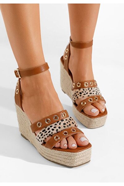 B T Shoes Κρία σανδάλια πλατφόρμας καμηλό