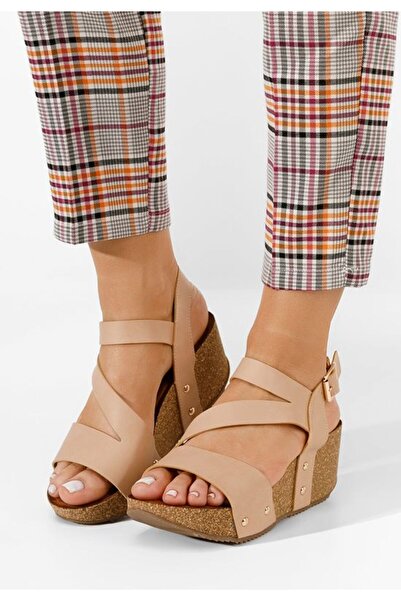 B T Shoes Sandale cu platformă Thalia nude