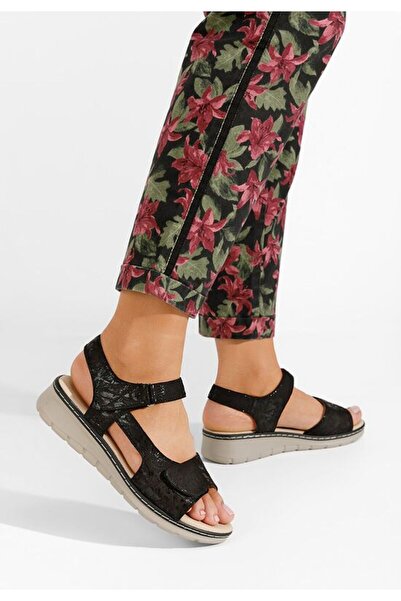 B T Shoes Sandale cu platforma Alsanda negre