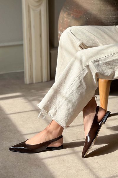 NİŞANTAŞI SHOES Viva Brown gemusterte Damen-Ballerinas aus Lackleder mit Gummidetails und kurzem Absatz