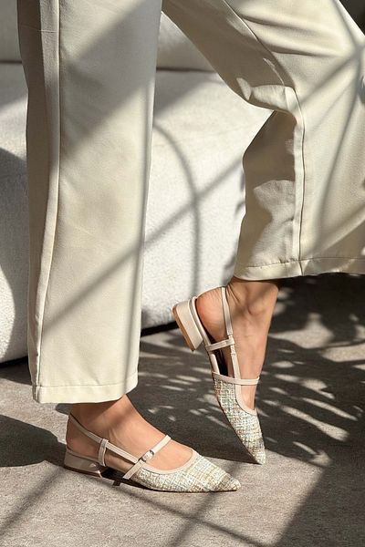 NİŞANTAŞI SHOES X-Harmony Kolorowe Kilim Pasek Szczegół Spiczasty Nosek Krótki Obcas Damskie Baleriny