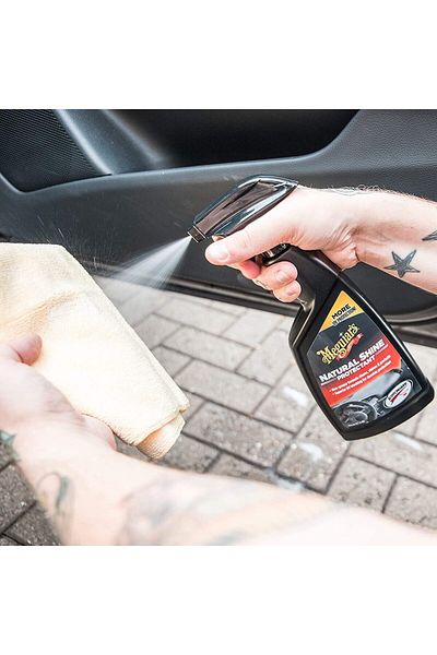 Meguiars Natural Shine Interior Dash & Trim Protectant 473ml. Durable UV protection