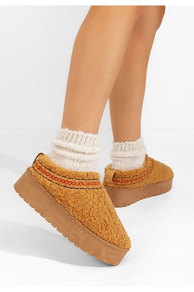 B T Shoes Women's platform clogs Cristina camel
