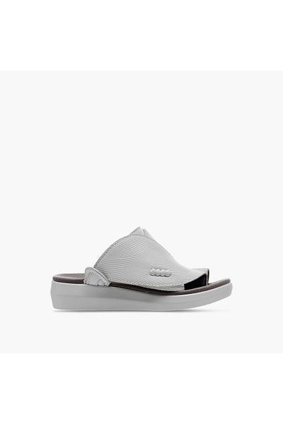 Al Waha Textured Slip-On Arabic Sandals with Toe Loop Detail