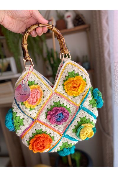 Satürn Hobi Knitted Rose Motif Ecru Bag
