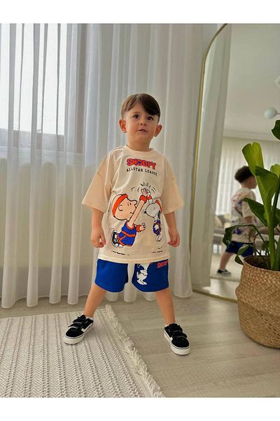 Karan Kids Set de pantaloni scurți cu imprimeu pe spate pentru băiat