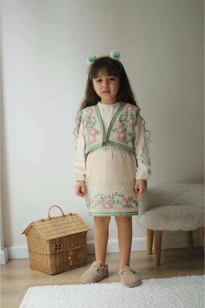Generic Brand Flower Embroidery Knitted Vest Skirt Three Piece Set
