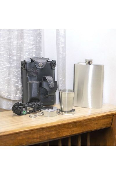 hediyeconcepti Leather Sheathed Compass Shot Glass & Flask Set
