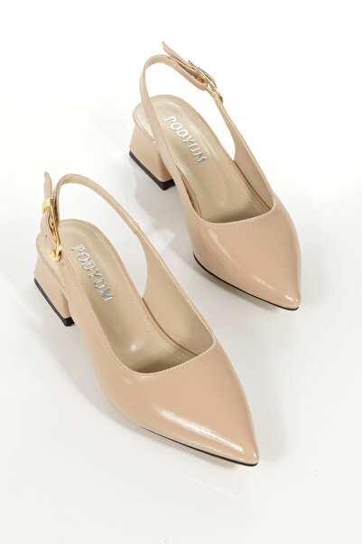 Ayakkabı Podyumum '' NAZLI '' جلد لامع بمقدمة مدببة وظهر مفتوح وكعب سميك 3 سم...