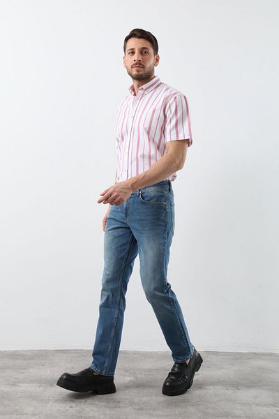 Bluewhite Pantaloni de jeans cu croială dreaptă albastru deschis pentru bărbați