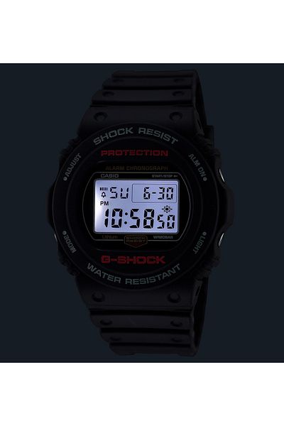 Casio Dw-5750Ue-1Dr G-Shock Men's Wristwatch