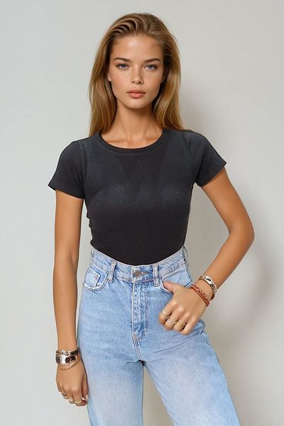 VAGGON Women's Black Crew Neck Crop Knitted Blouse Prmx11549