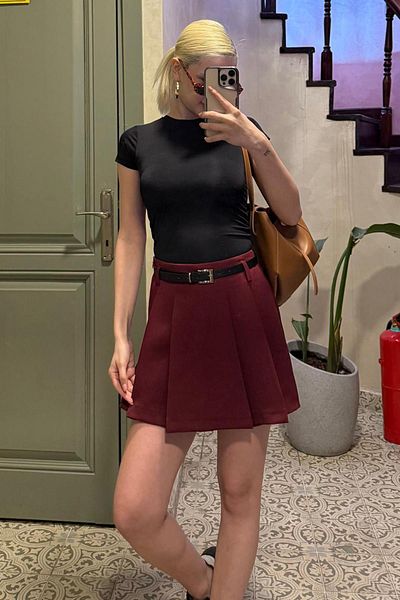 Madmext Fusta mini pantaloni scurți plisate roșu Claret Mg2402
