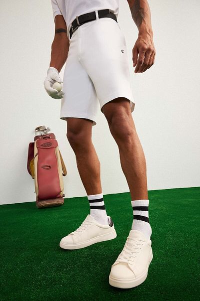 DeFacto DeFactoFit Sportshorts mit kurzem Bein und Standardpassform B1170AX24SP