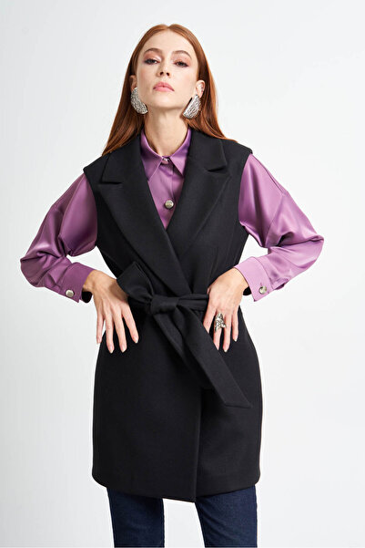 Mizalle Black Vest with Stamp Textured Buttons