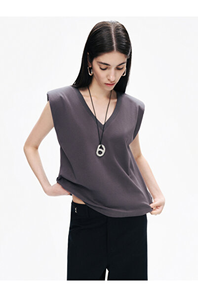 Nocturne V-Neck Padded T-Shirt