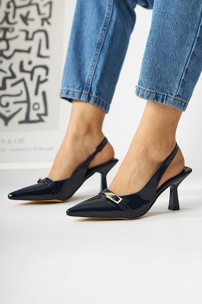 Limoya Pantofi cu toc de damă Camillas, albastru bleumarin, din piele lacuită, cu vârf ascuțit, cu cataramă