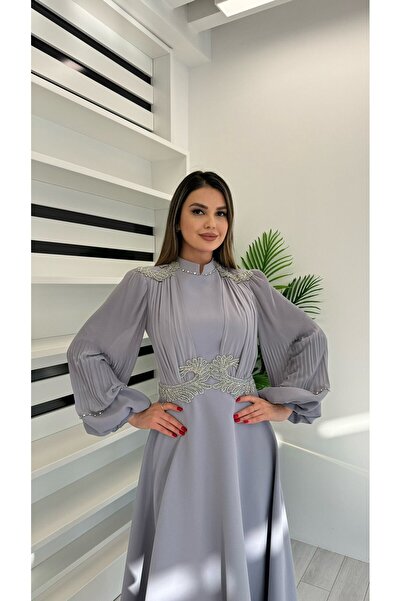 White Corner 2805 KOL PLİSE DETAYLI KLOŞ ELBİSE