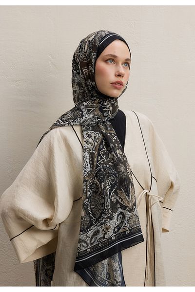 Fresh Black Dark Bohemy Pattern Silk Crepe Shawl