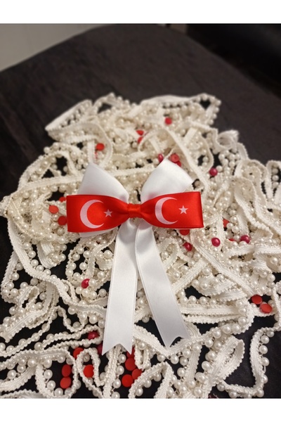 Lissa Aksesuar 23 aprilie modele de steag și cataramă cu model ataturk