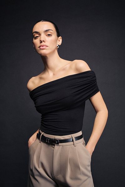 VATKALI Μπλούζα με γιακά Madonna
