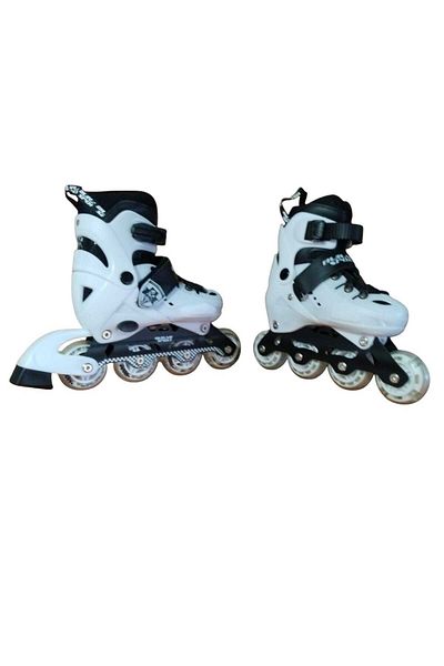 KONSEPTTR White Children's Skates with Adjustable Lighted Silicone Wheels
