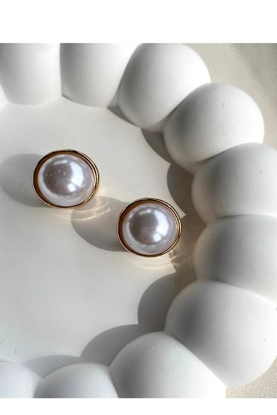 gaila design Ball Pearl Earrings