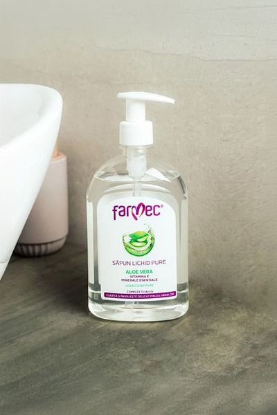 Farmec Pure Aloe Vera Liquid Soap 500 ml