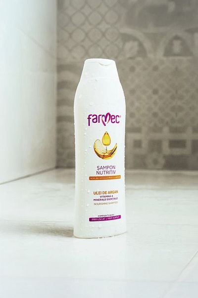Farmec Sampon nutritiv cu ulei de argan 400 ml