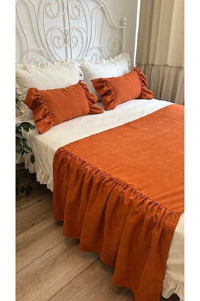 Decamor home Tile Frilly Bed Runner and Filled Throw Pillow Set Double