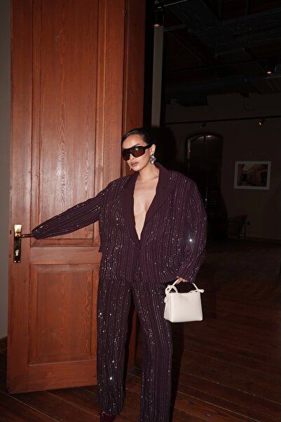 Eka Γυναικείο μπουφάν με λεπτομέρεια από πέτρα μπορντό 1026-0036