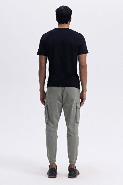 Ellesse Ανδρικό μπλουζάκι EM451-BK