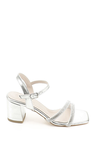 GÖNDERİ(R) Γυναικεία / Κορίτσια Ασημένια Πέτρα Σανδάλια με μεσαίο χοντρό τακο...