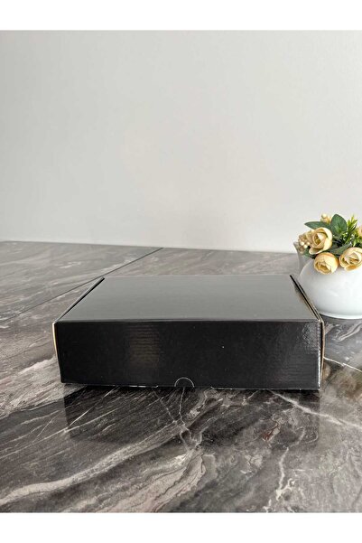Nursa siyah e ticaret kutusu