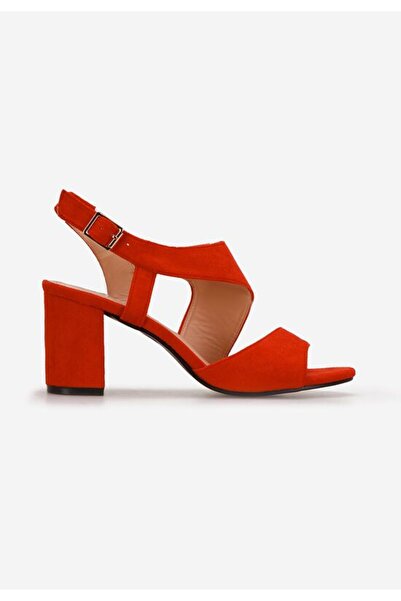 B T Shoes Elegant red Floresta thick heel sandals