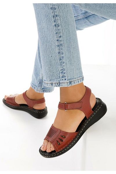 B T Shoes Women's sandals in dark brown leather Ellena